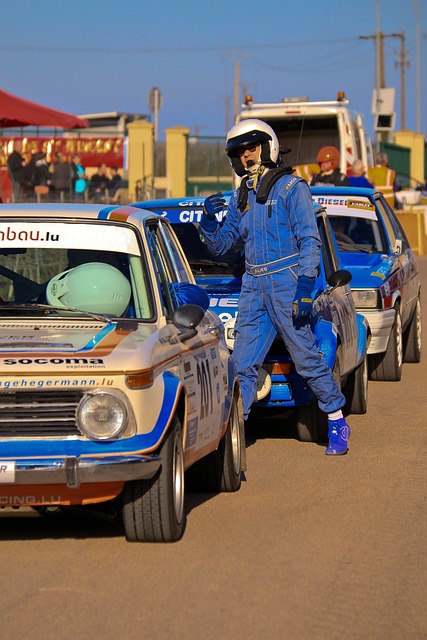 国脚连续射门被封堵仍不气馁