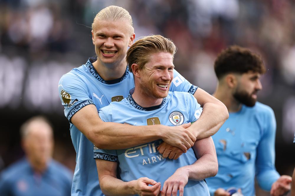 英超积分榜更新：曼城榜首压力加大,