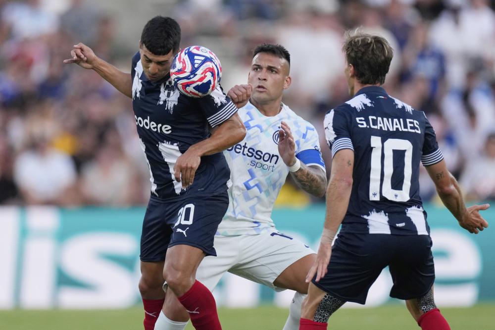 CBA比赛精彩瞬间：深圳队绝杀辽宁,