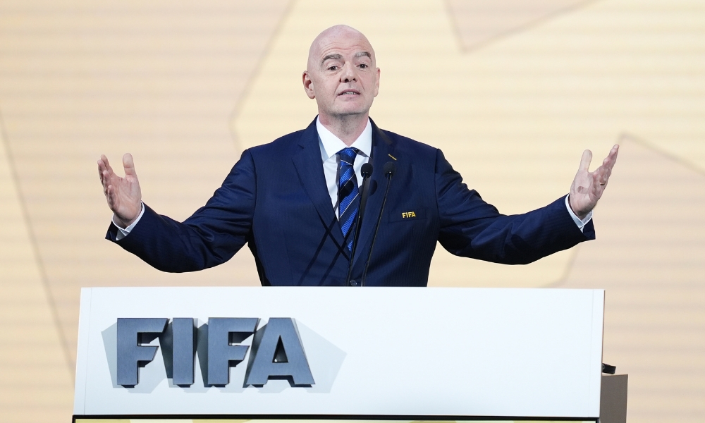 而香港队则 而香港队则